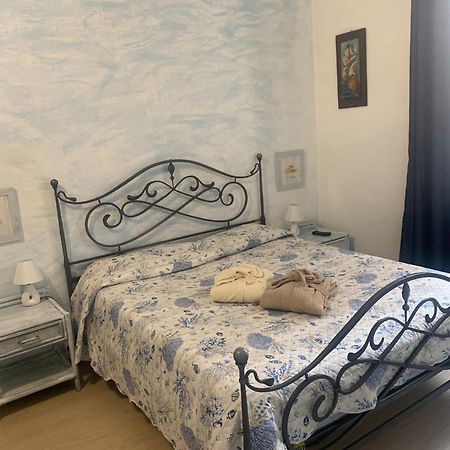 The Sea Flower Appartamento Con Giardino E Garage Auto Incluso Sanremo Luaran gambar