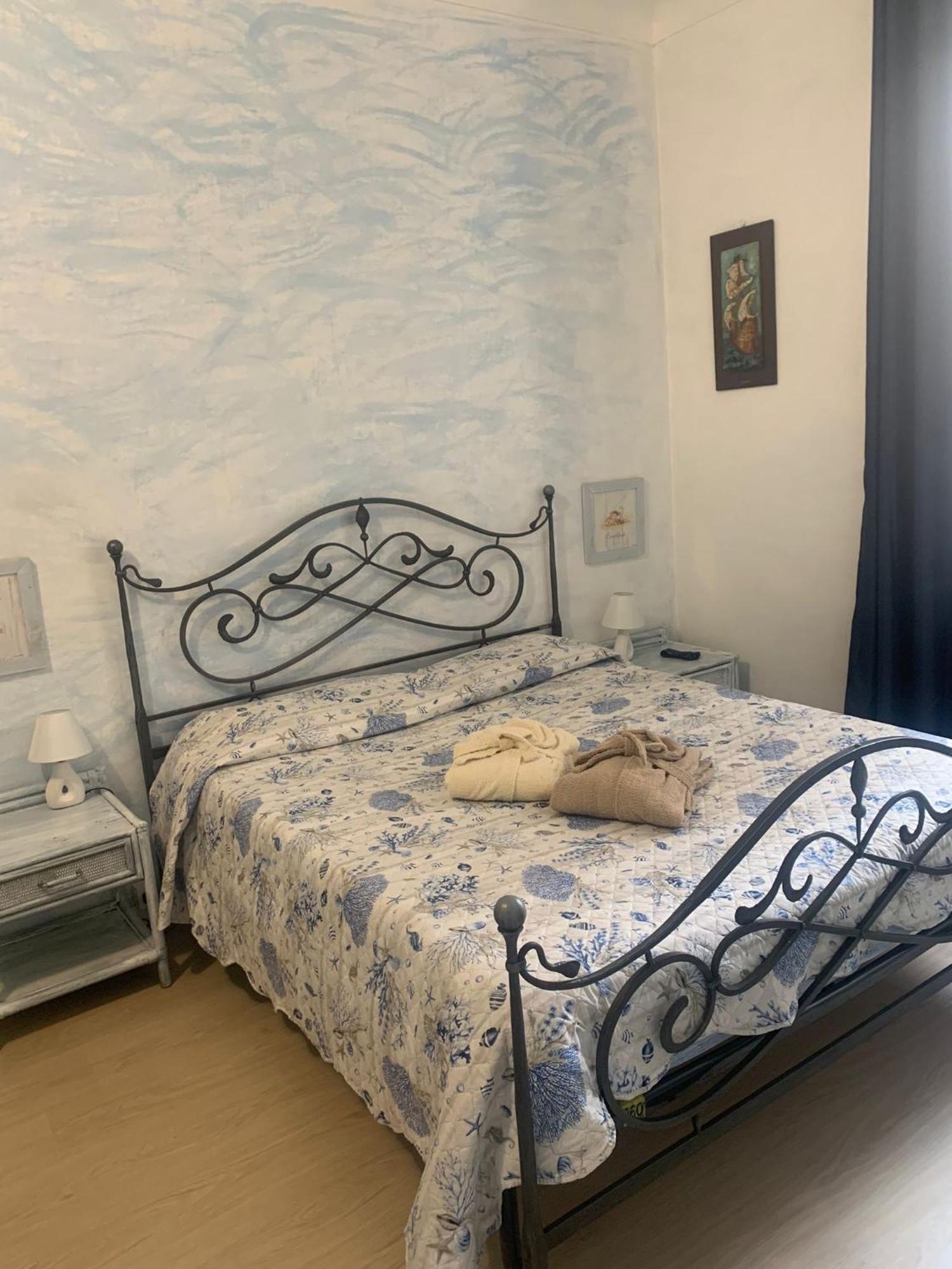 The Sea Flower Appartamento Con Giardino E Garage Auto Incluso Sanremo Luaran gambar